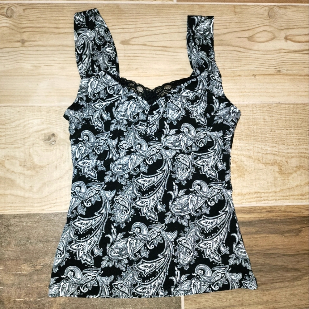 Sweetheart Paisley Shell Blouse